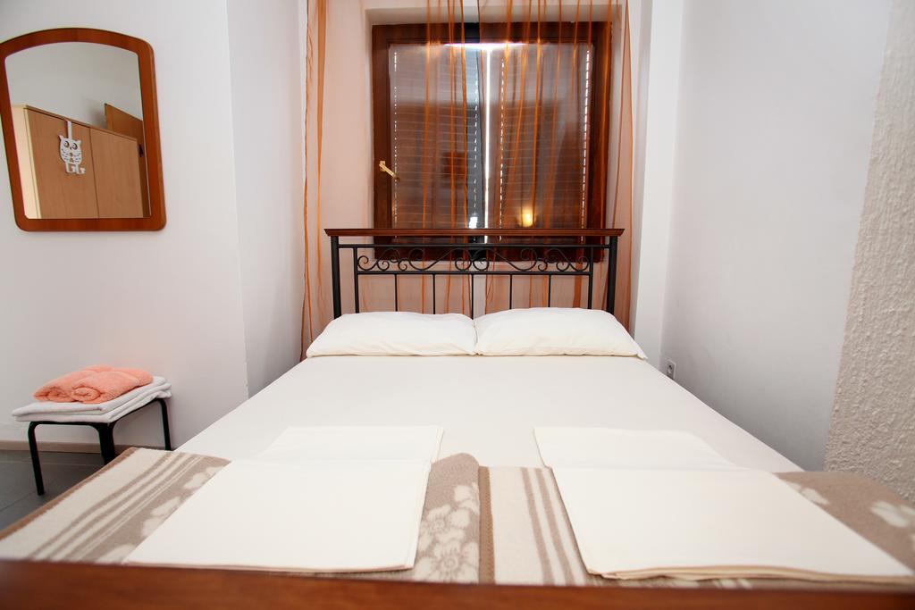 Apartments Victoria Trogir Exterior photo